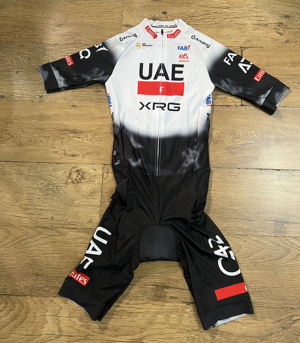 Traje de Ciclismo LASER CUT Sk - Cycling Gear Material reseña y precio